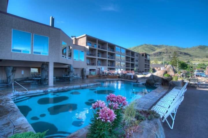 Grandview Lake Chelan- Waterfront View, Pool, Hot Tub, Golf, 1 Min To Downtown Eksteriør billede